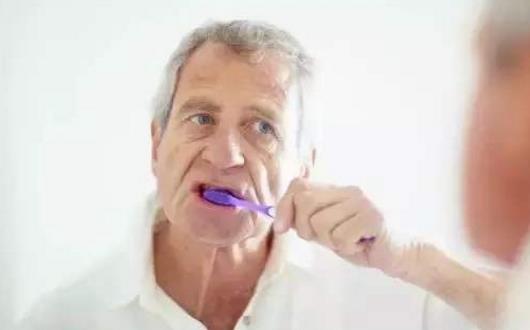 ������˿ڸɵ�ԭ�� �����˵��ճ���ǻ�o(h��)������